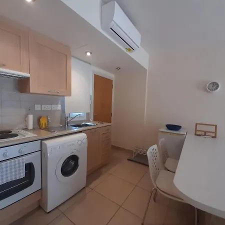 1bd In Palm M1 With Pool * Limassol